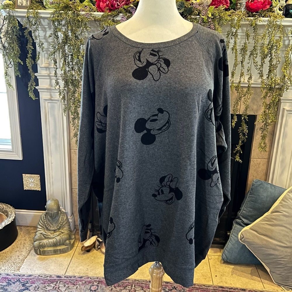 Torrid Women's 6 Disney Mickey & Minnie Mouse gray classic so soft sweatshirt - Picture 1 of 12